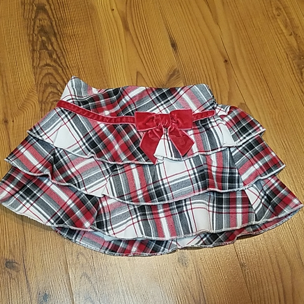 6-9M Childrens Place skirt